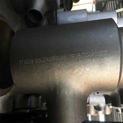 Thiết bị đường ống Tee ngang bằng ASTM A234 WPB Butt hàn giảm Tee tùy chỉnh