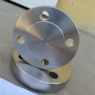 ASTM A105 CS Mặt bích mù PN25 rèn 150LB - 900LB cho đầu ống